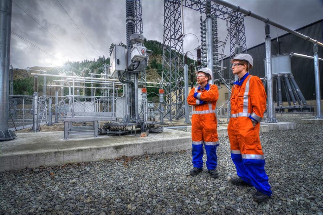 UC Electrical Engineering field trip to power station 